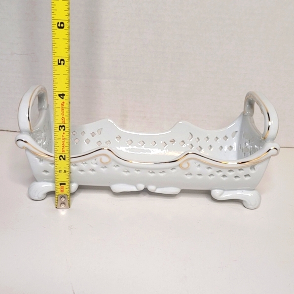 Cracker Serving Boat Vintage Porcelain Treasures Dish with 24kt Gold Trim - Picture 8 of 10